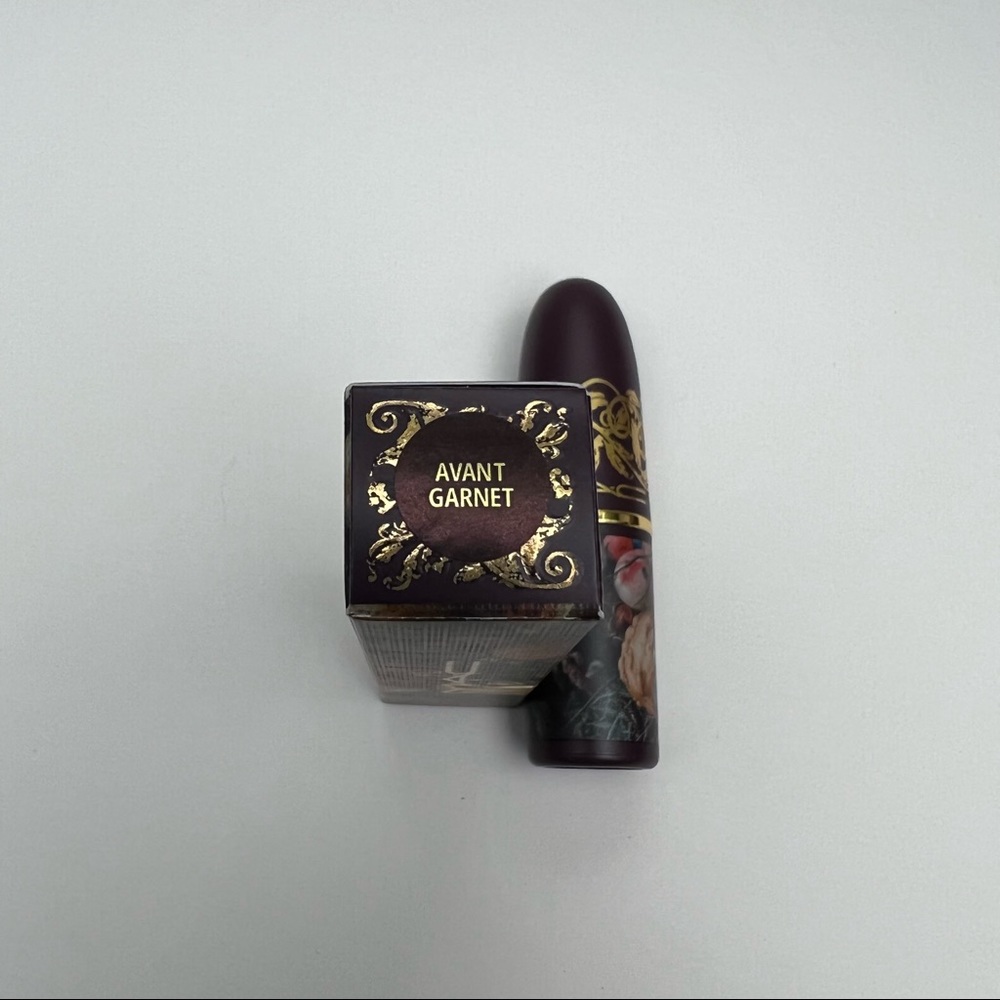 MAC Tempting Fate Collection “Avant Garnet” LE - Picture 2 of 9